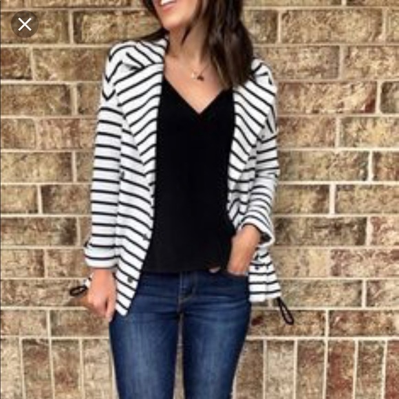 Forever 21 Jackets & Blazers - 🌵Forever 21 Striped Cotton Blazer